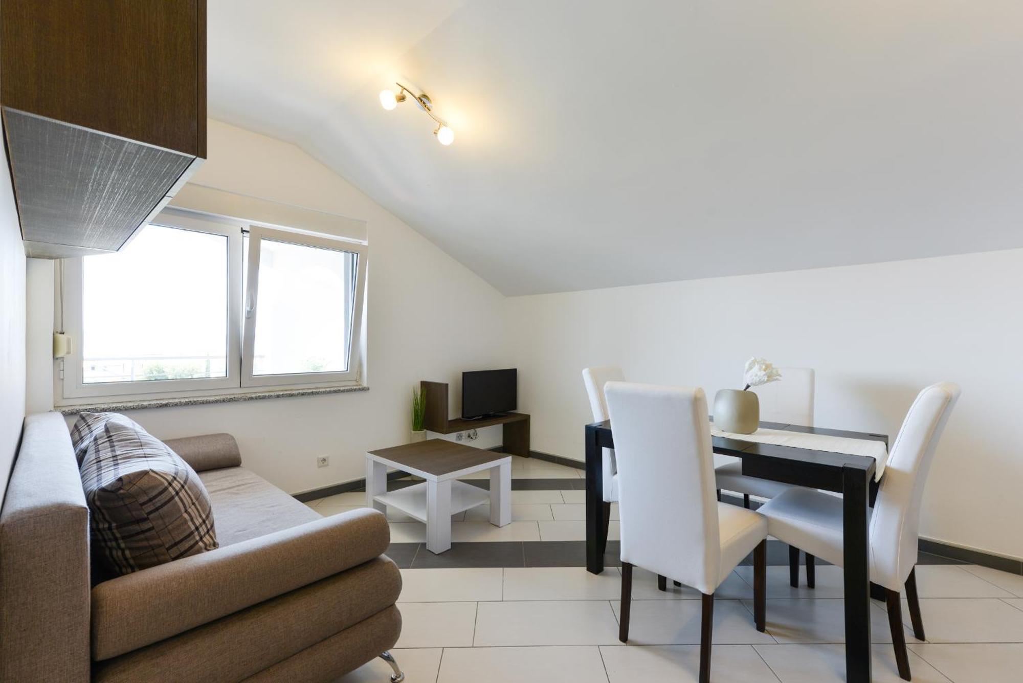 Apartmani Martin Mit Beheiztem Pool With Heated Pool Bibinje Luaran gambar